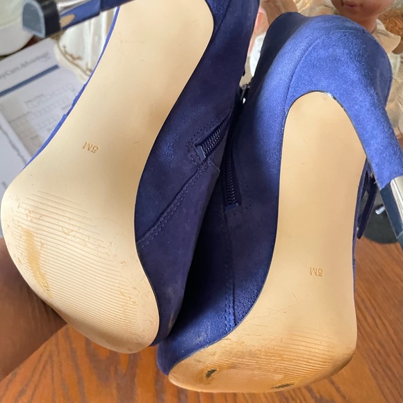 GUESS - Picture 7 of 12